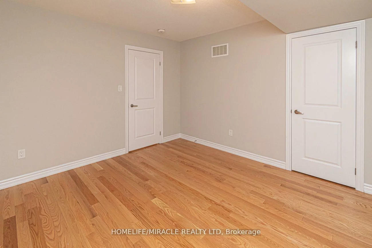 35, Bannister, Innis-Shore, Barrie