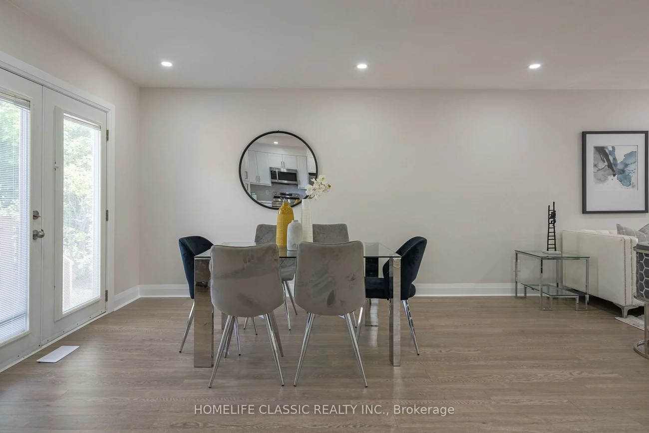 32, Rosenfeld, Grove East, Barrie