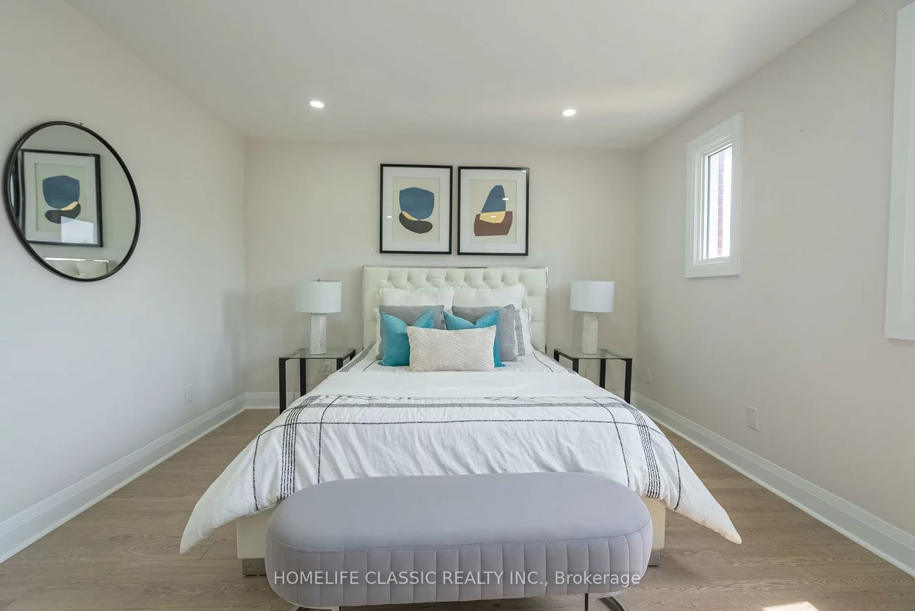 32, Rosenfeld, Grove East, Barrie