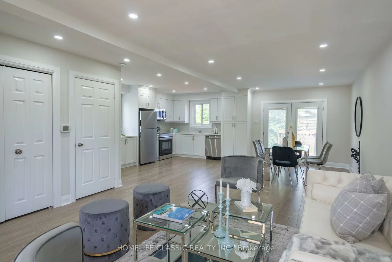 32, Rosenfeld, Grove East, Barrie