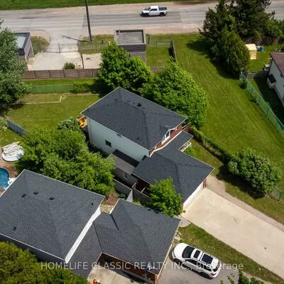 32, Rosenfeld, Grove East, Barrie