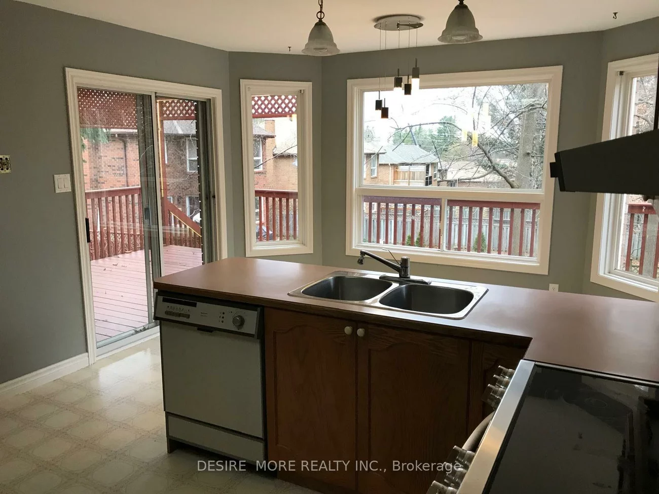 54, Mayfair, Ardagh, Barrie