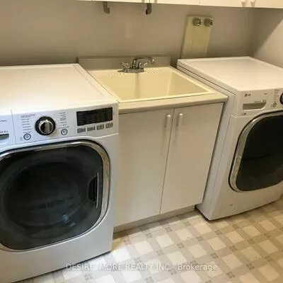 54, Mayfair, Ardagh, Barrie