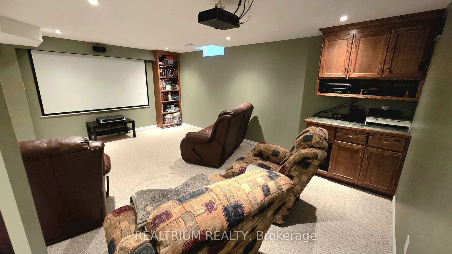 63, WESTMINSTER, Innis-Shore, Barrie