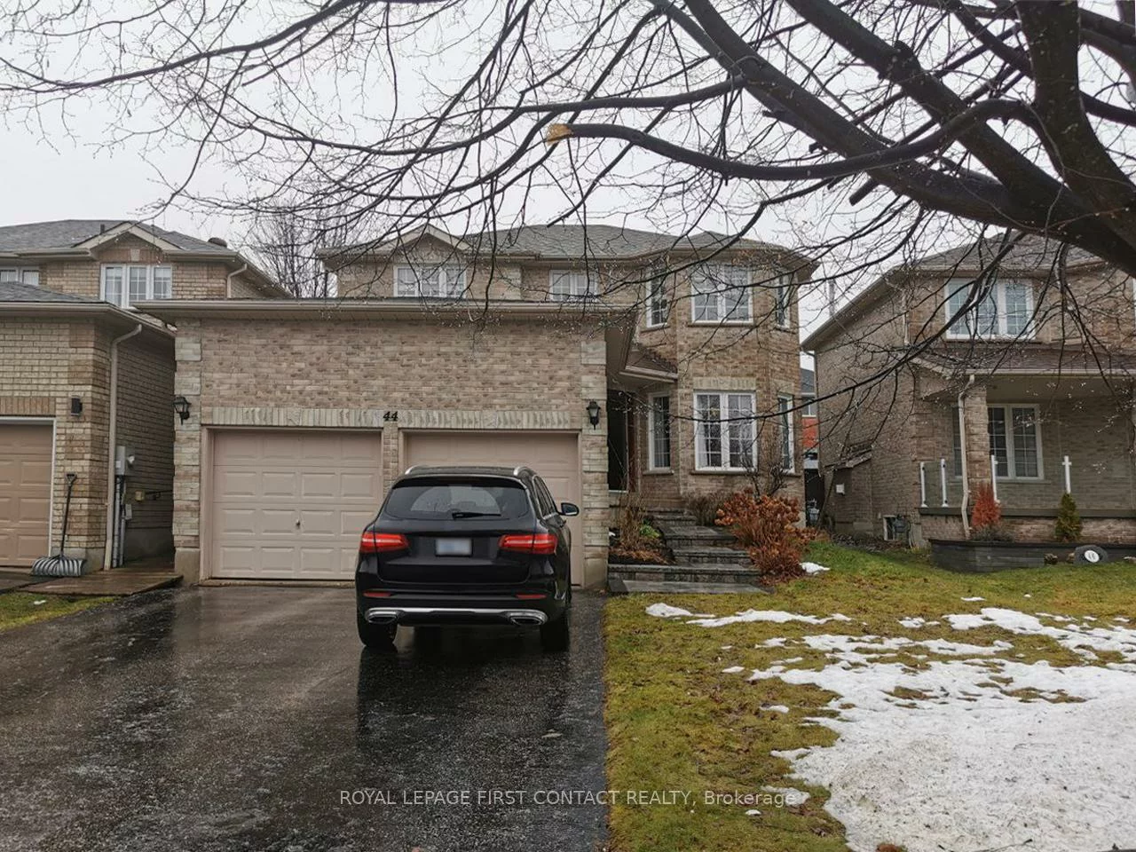 44, Livia Herman, East Bayfield, Barrie