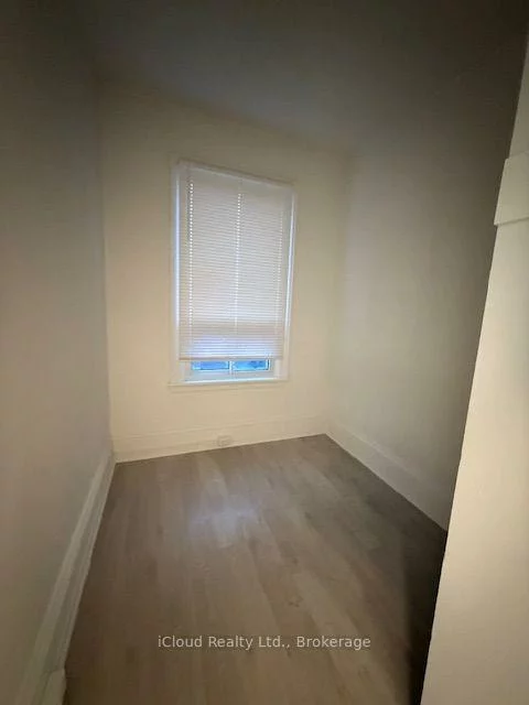 59, Mary, City Centre, Barrie