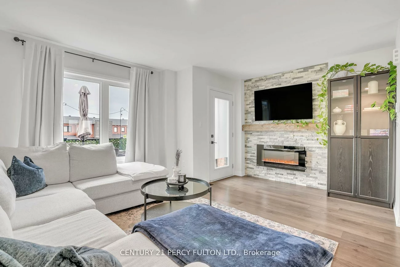 89, Fairlane, Painswick South, Barrie