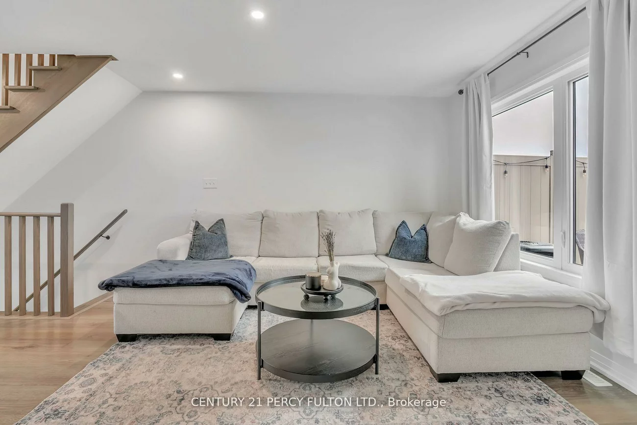 89, Fairlane, Painswick South, Barrie