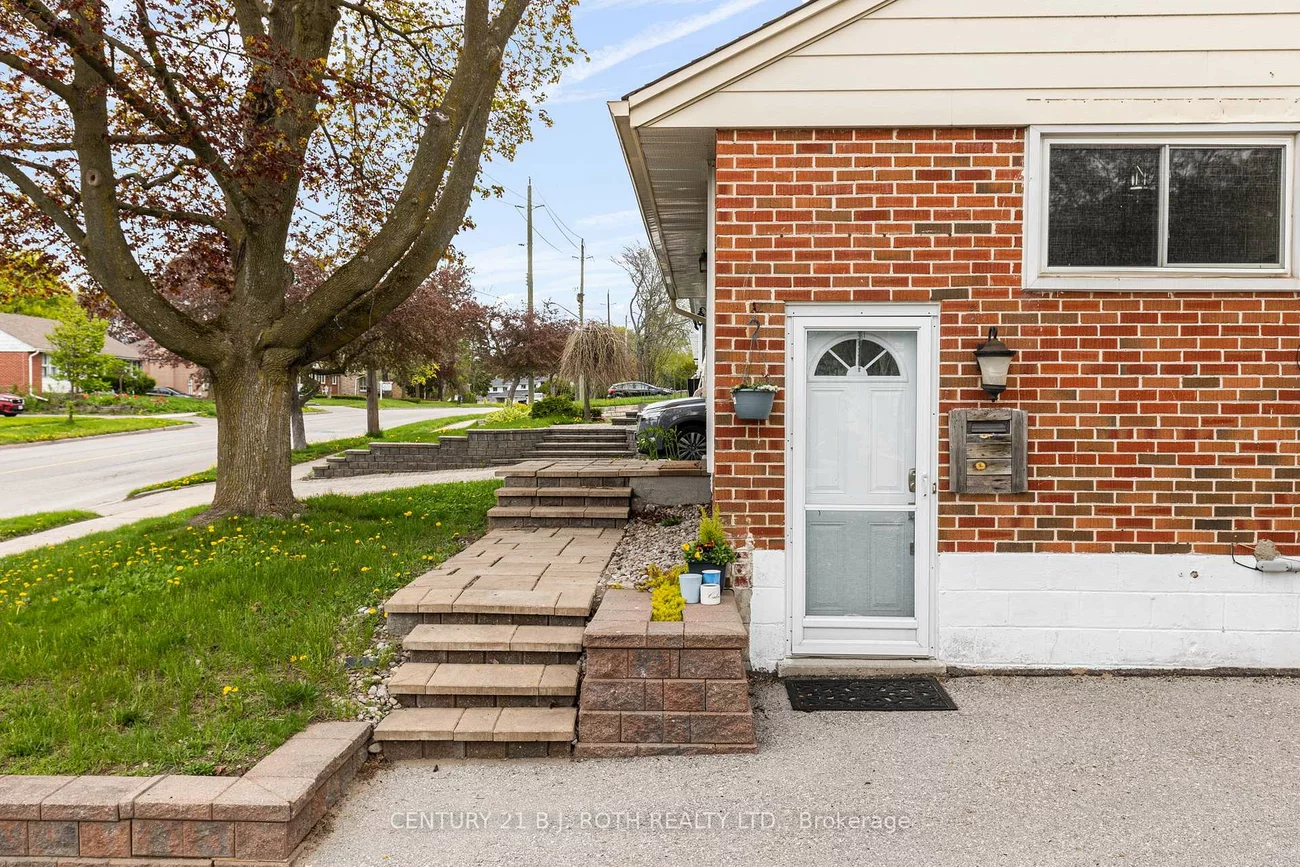 243, Wellington, Codrington, Barrie