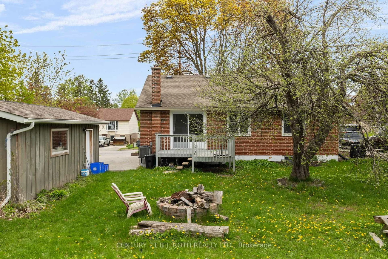 243, Wellington, Codrington, Barrie