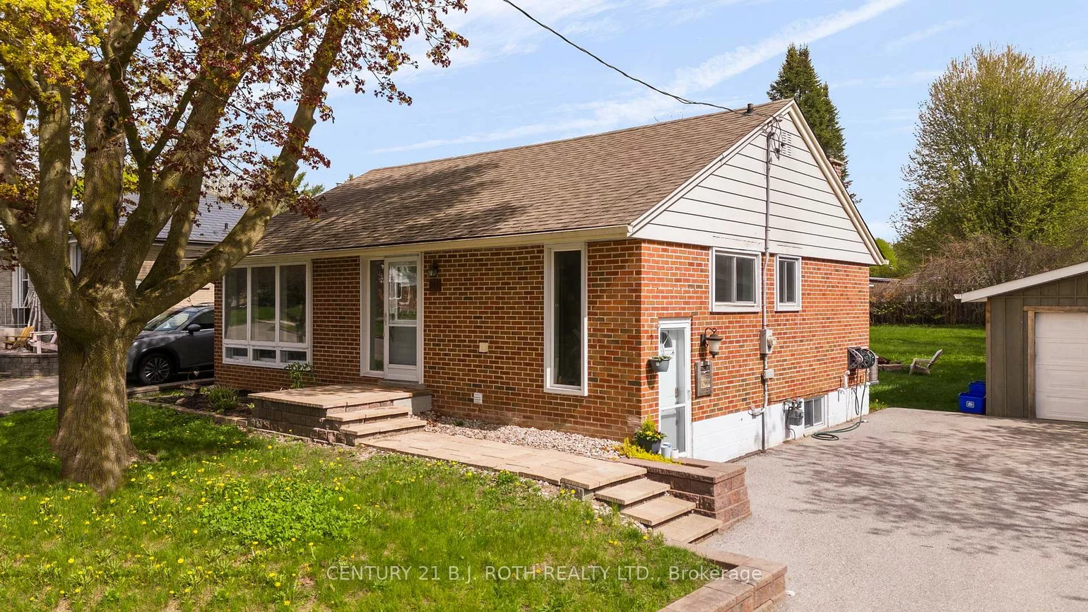 243, Wellington, Codrington, Barrie