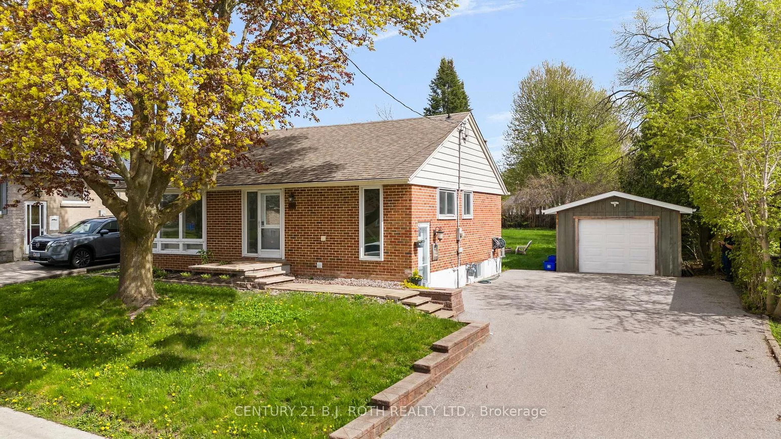 243, Wellington, Codrington, Barrie