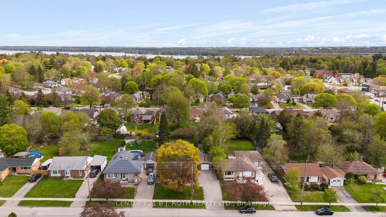 243, Wellington, Codrington, Barrie