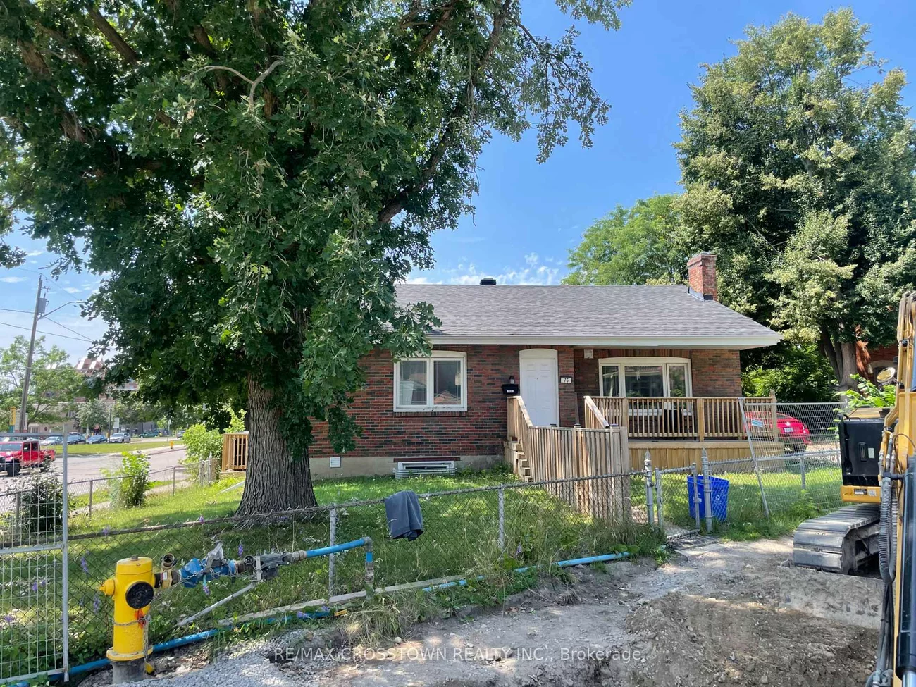 76A (BASEMENT), Owen, Codrington, Barrie
