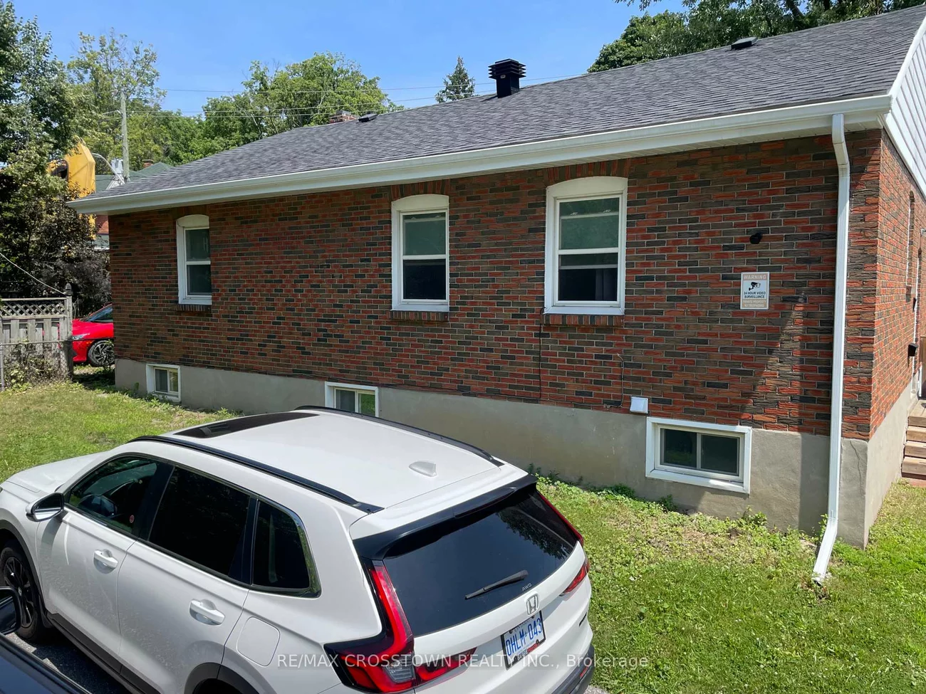 76A (BASEMENT), Owen, Codrington, Barrie