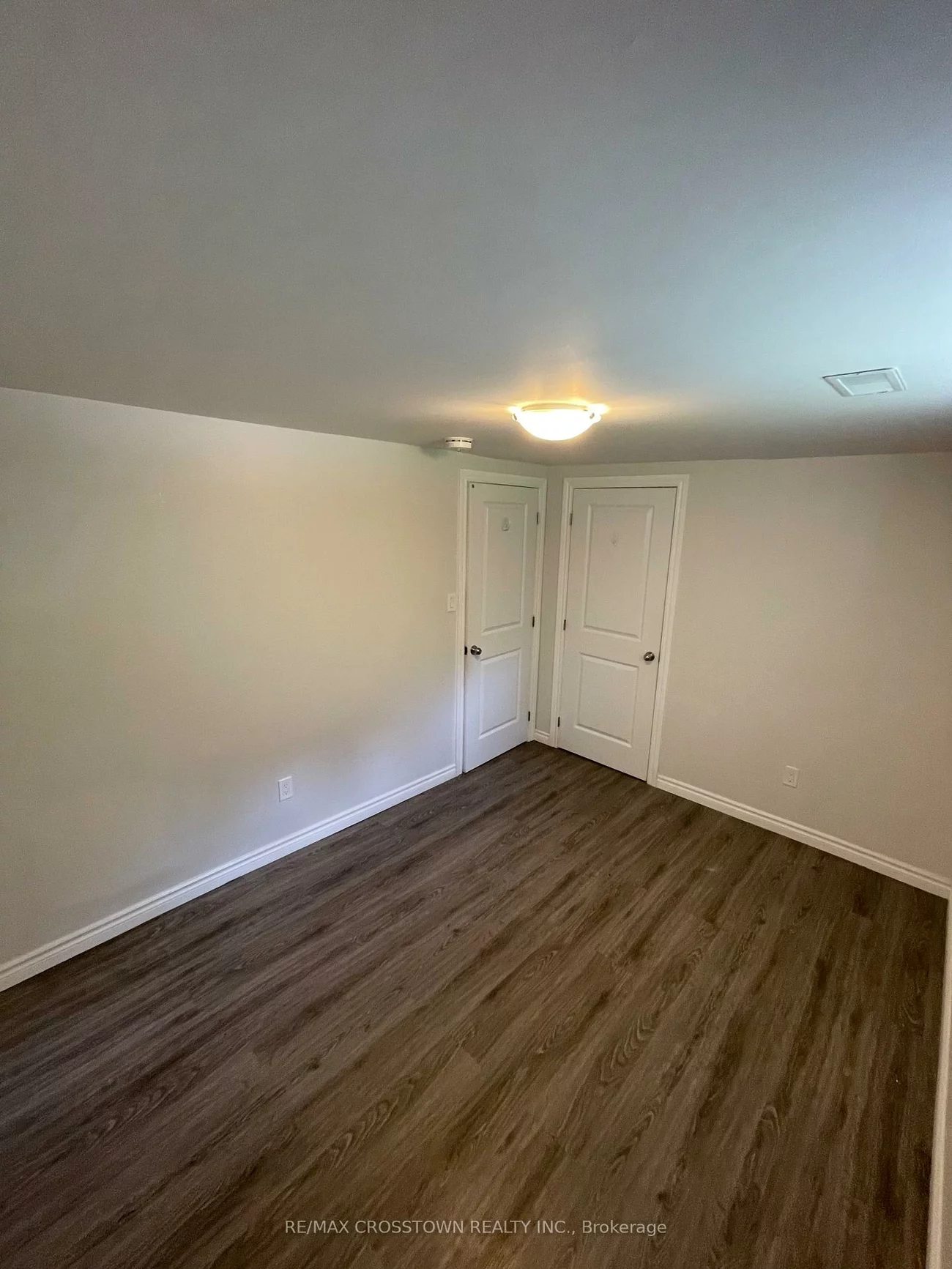 76A (BASEMENT), Owen, Codrington, Barrie
