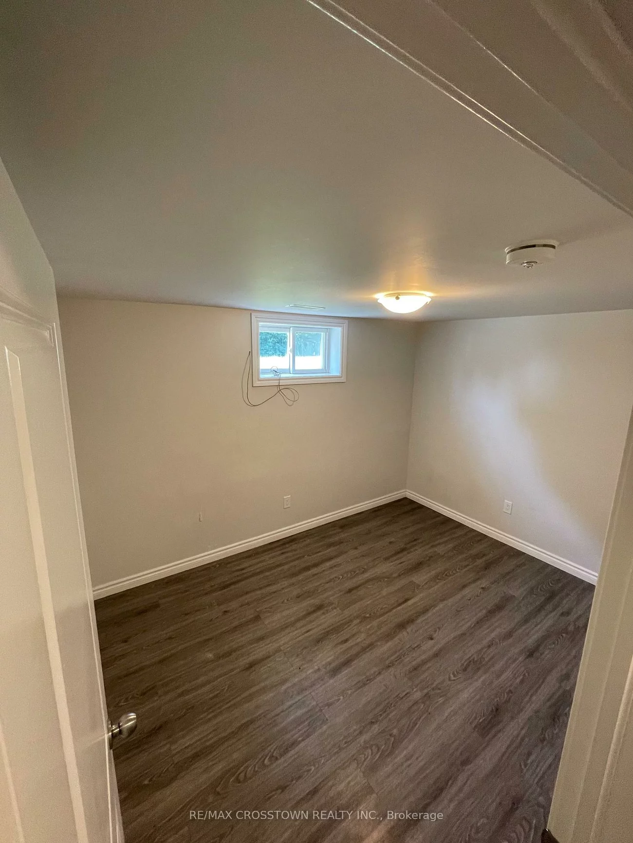 76A (BASEMENT), Owen, Codrington, Barrie