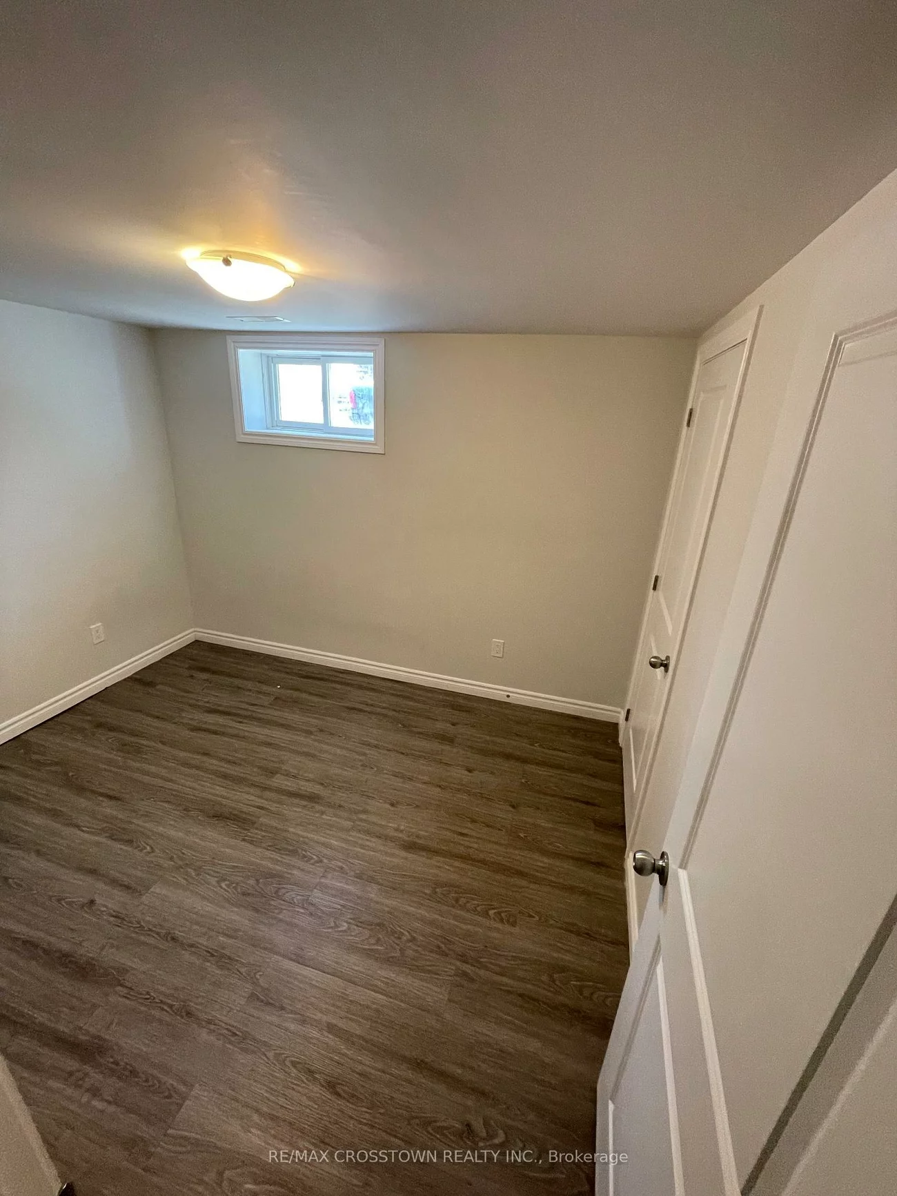 76A (BASEMENT), Owen, Codrington, Barrie