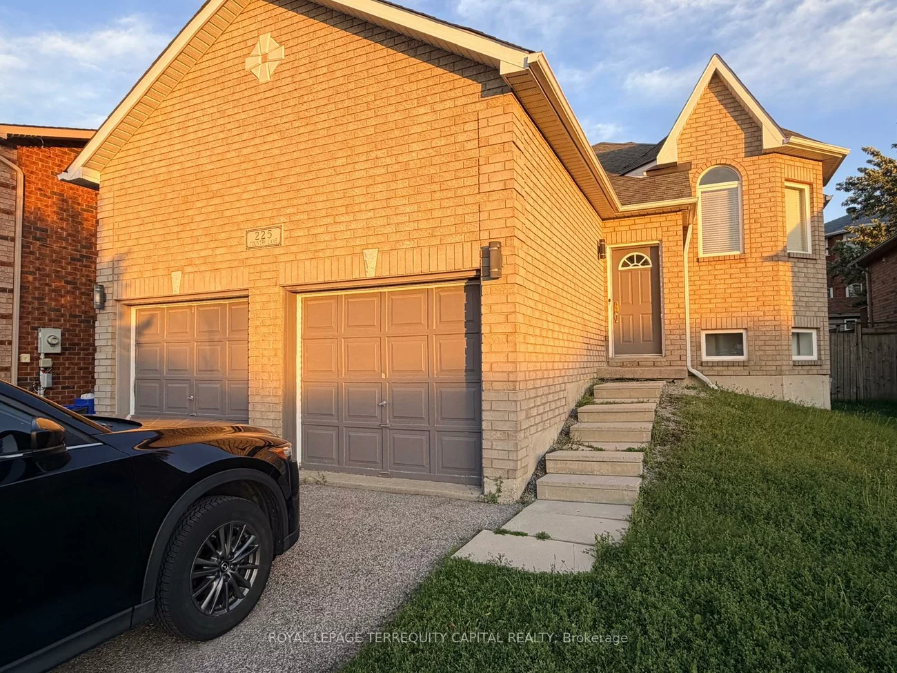 225, Country, Painswick South, Barrie