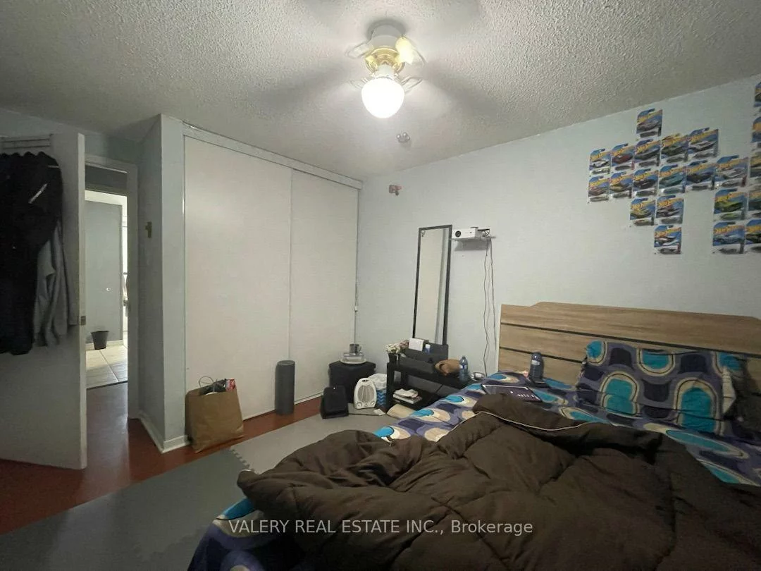 73, Hickling, Grove East, Barrie