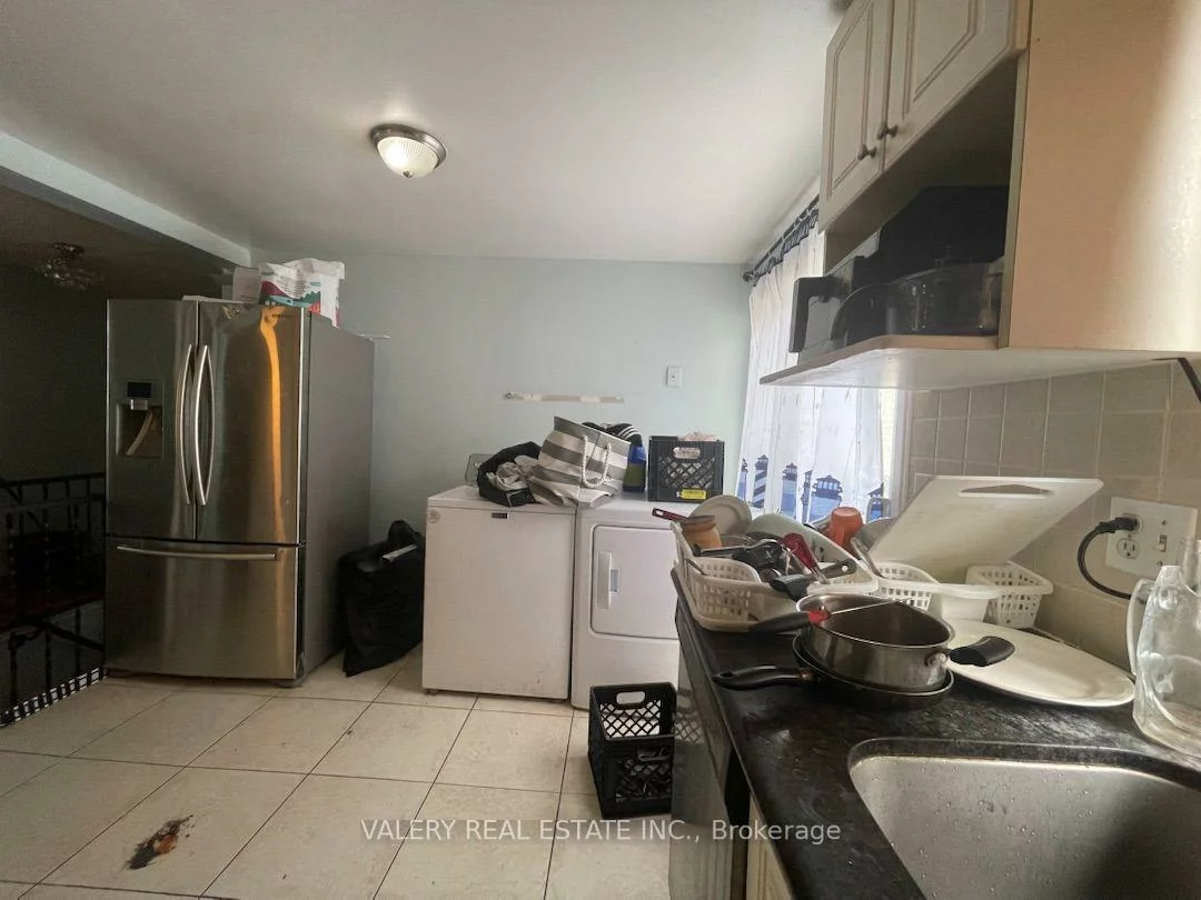 73, Hickling, Grove East, Barrie