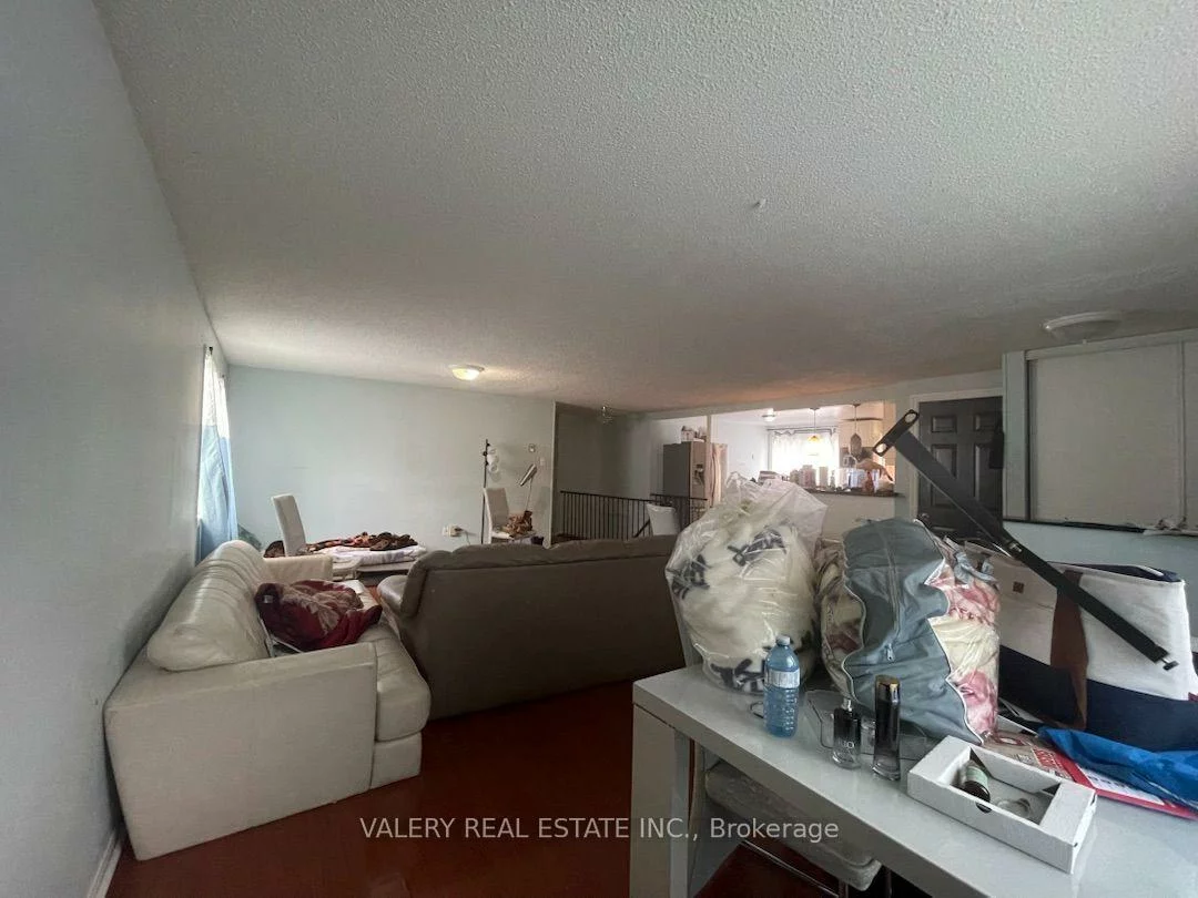 73, Hickling, Grove East, Barrie