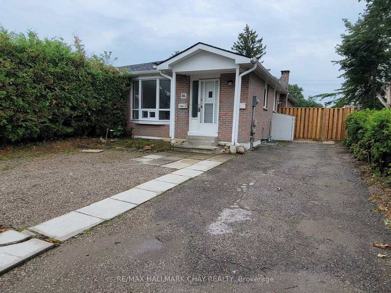 88 B, Bernick, Grove East, Barrie
