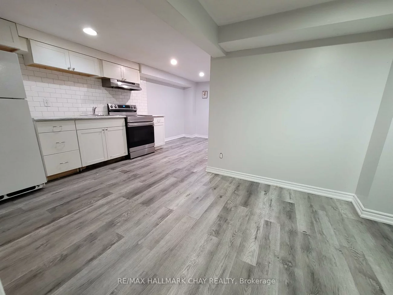 88 B, Bernick, Grove East, Barrie