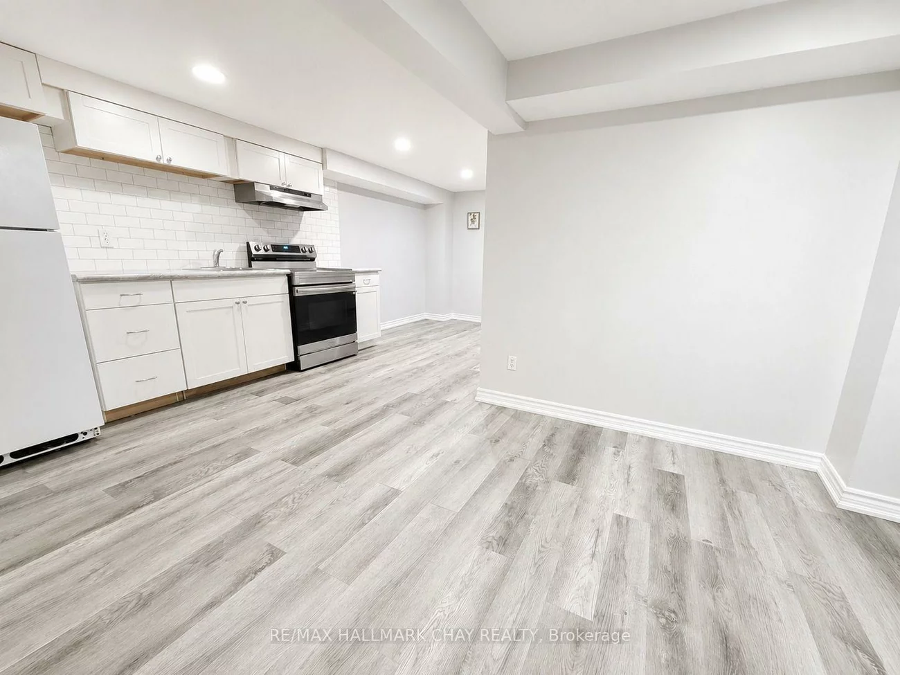 88 B, Bernick, Grove East, Barrie