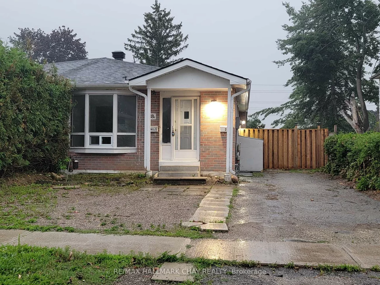 88 B, Bernick, Grove East, Barrie