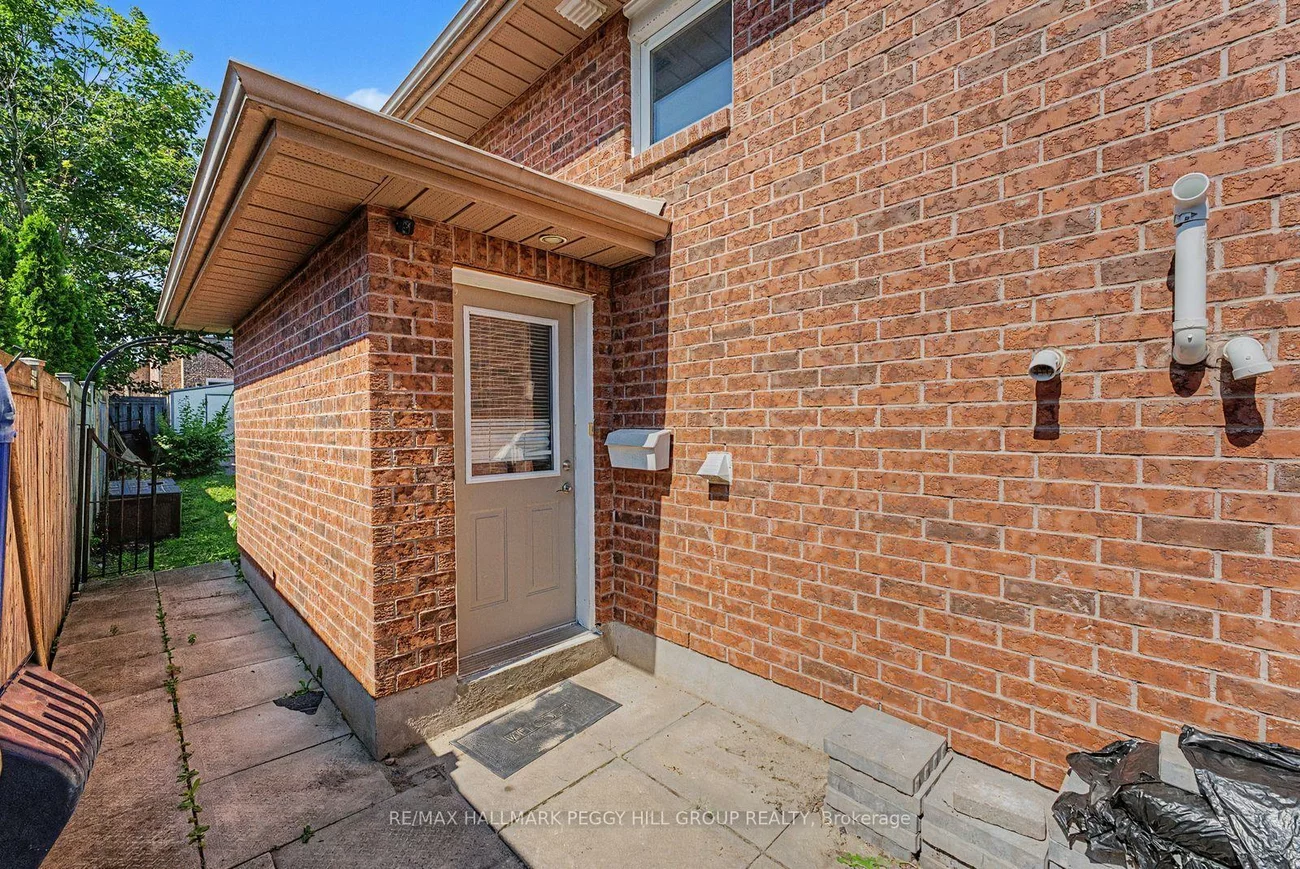 148, Livingstone, East Bayfield, Barrie