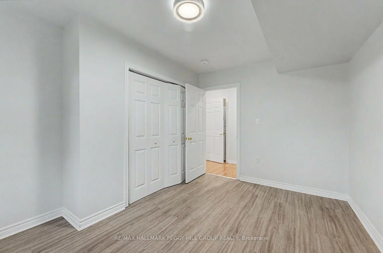 148, Livingstone, East Bayfield, Barrie