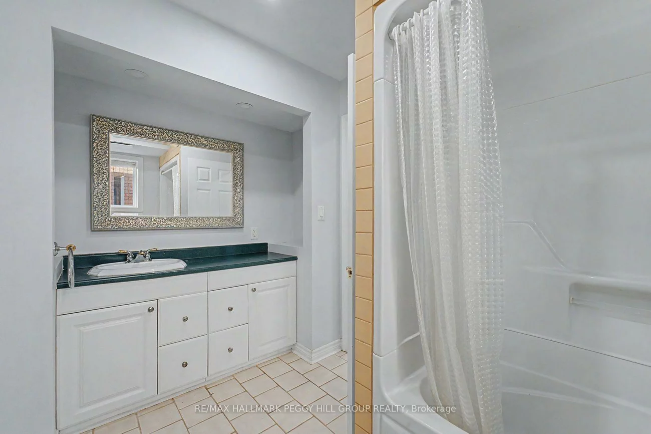 148, Livingstone, East Bayfield, Barrie