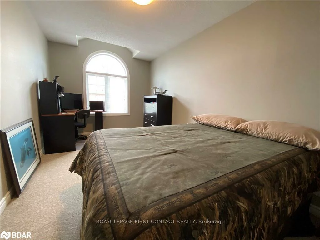 63, Sydenham, Georgian Drive, Barrie