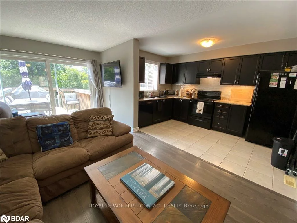 63, Sydenham, Georgian Drive, Barrie