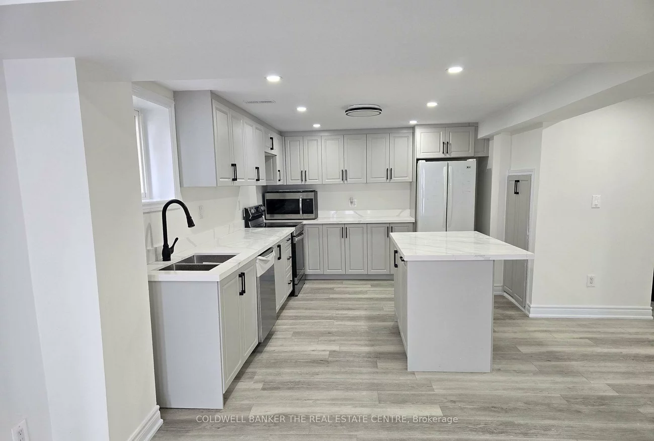 95, Browning, Letitia Heights, Barrie