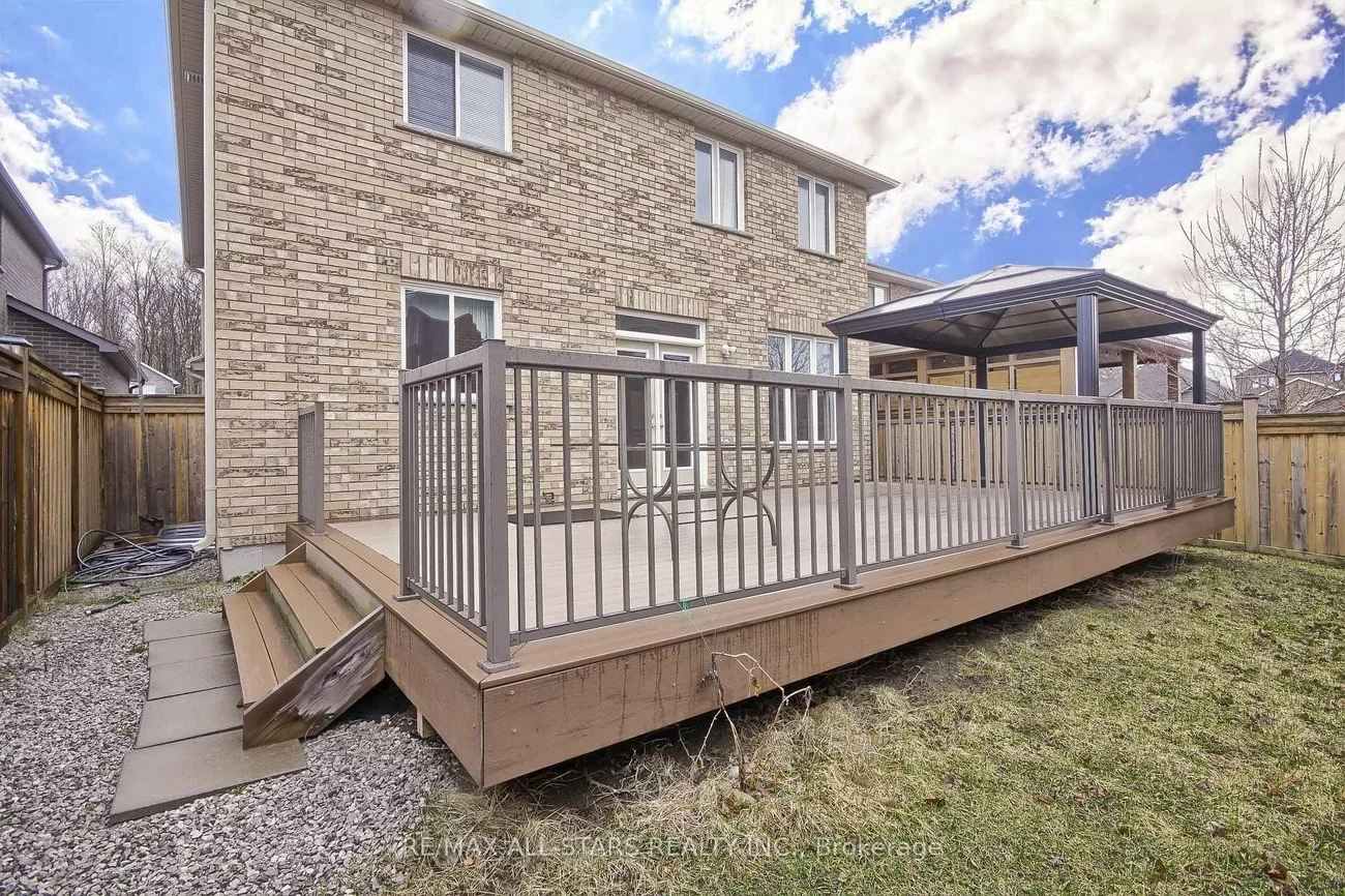 78, Jewel House, Innis-Shore, Barrie