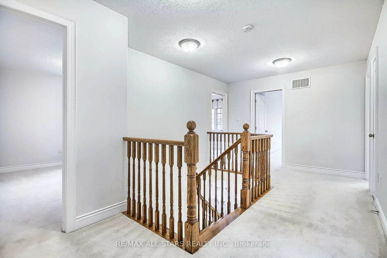 78, Jewel House, Innis-Shore, Barrie