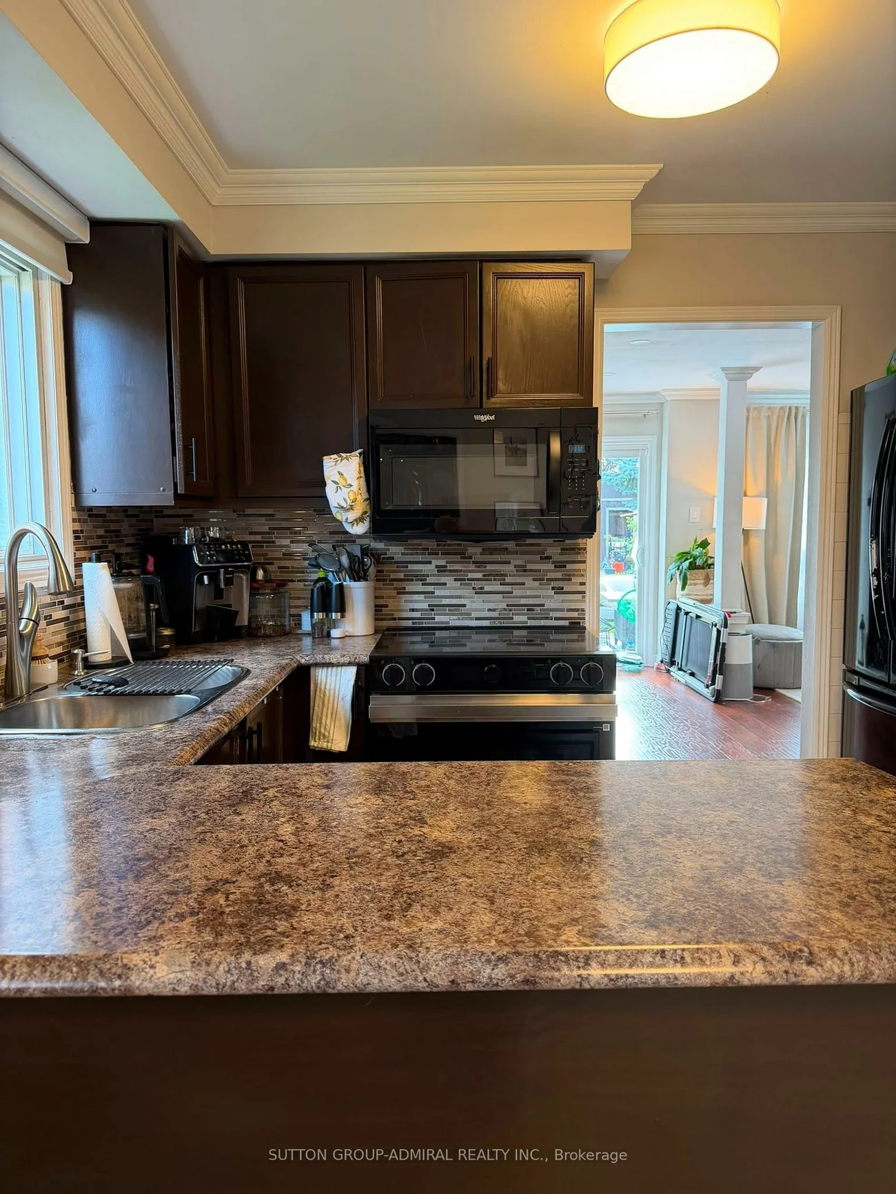 18, WALLACE, Northwest, Barrie
