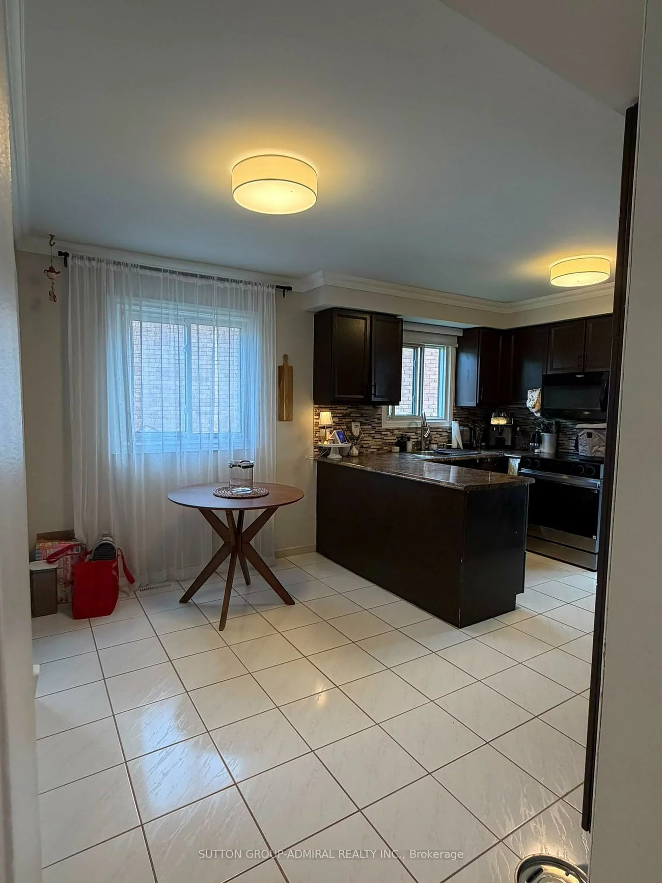 18, WALLACE, Northwest, Barrie