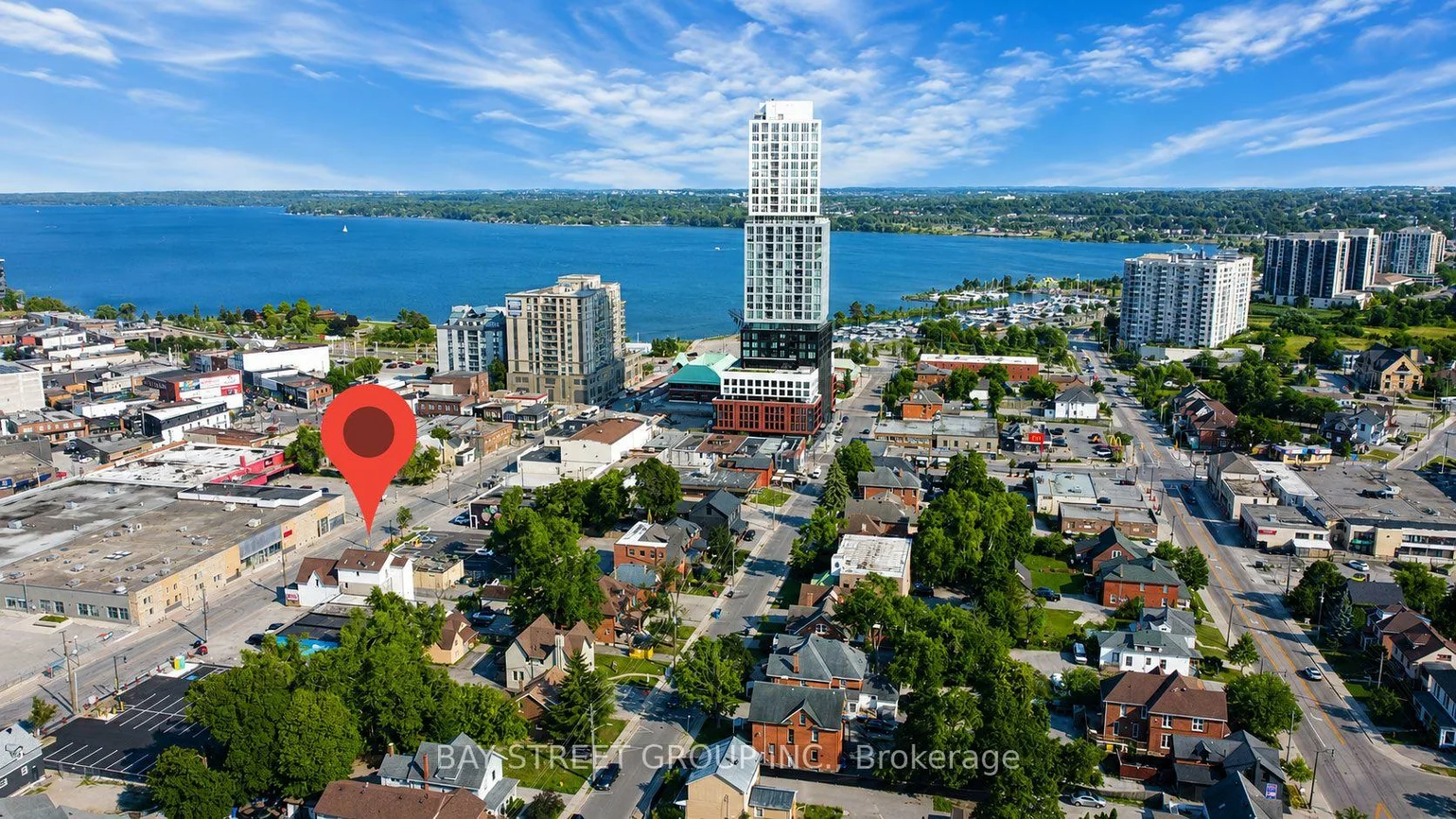 66, Maple, City Centre, Barrie