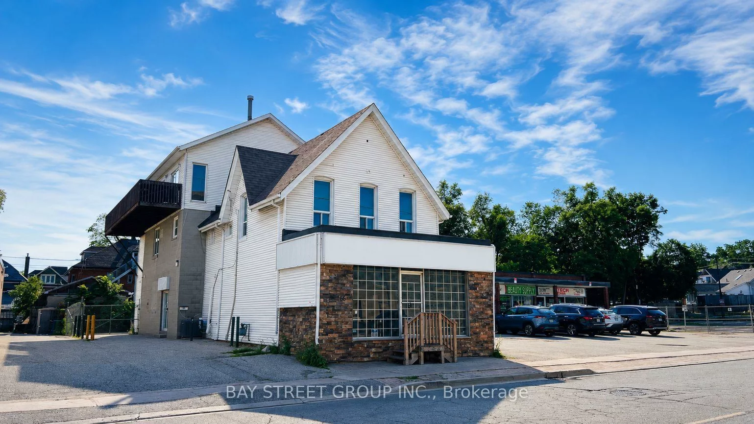 66, Maple, City Centre, Barrie