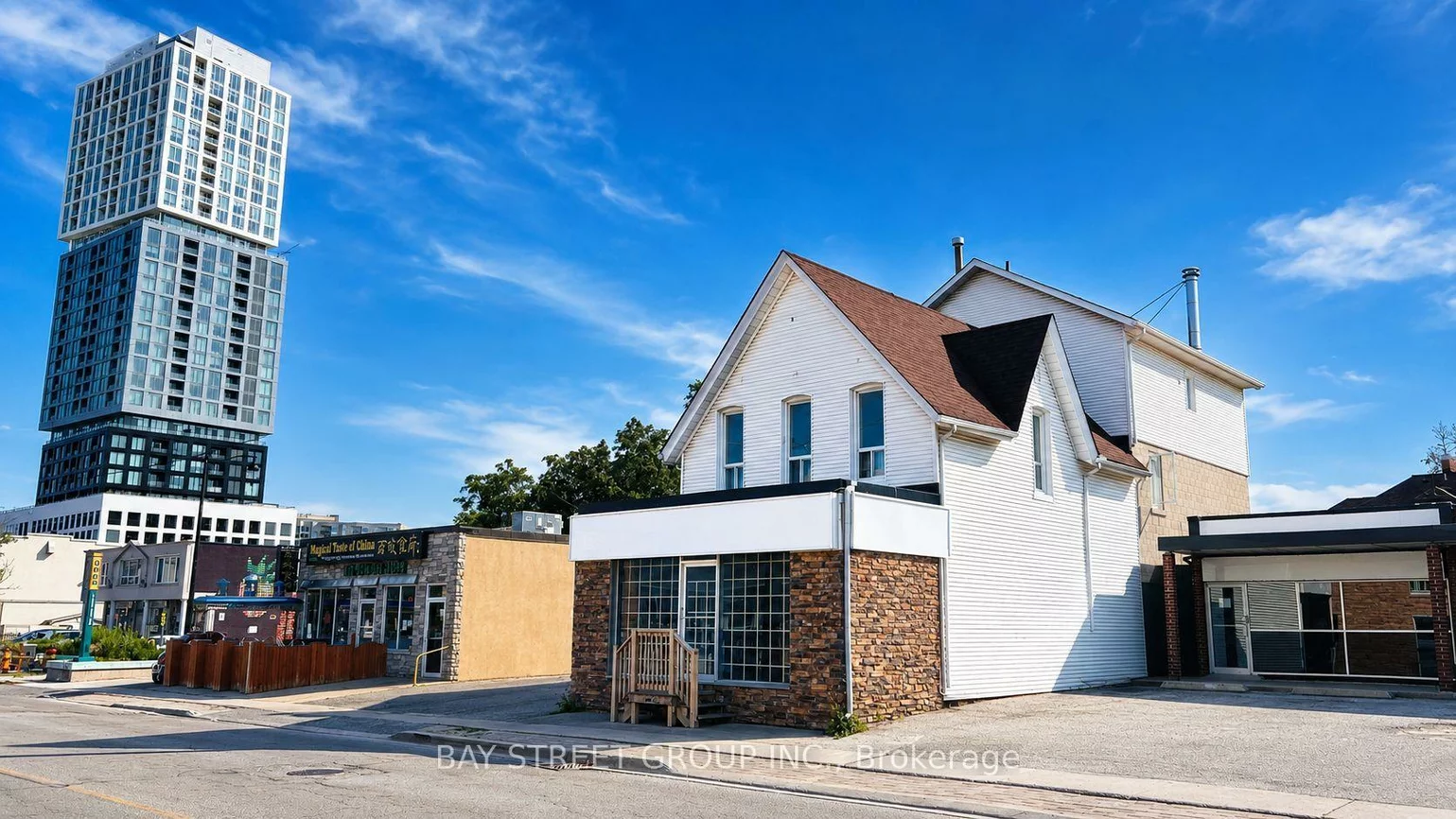 66, Maple, City Centre, Barrie