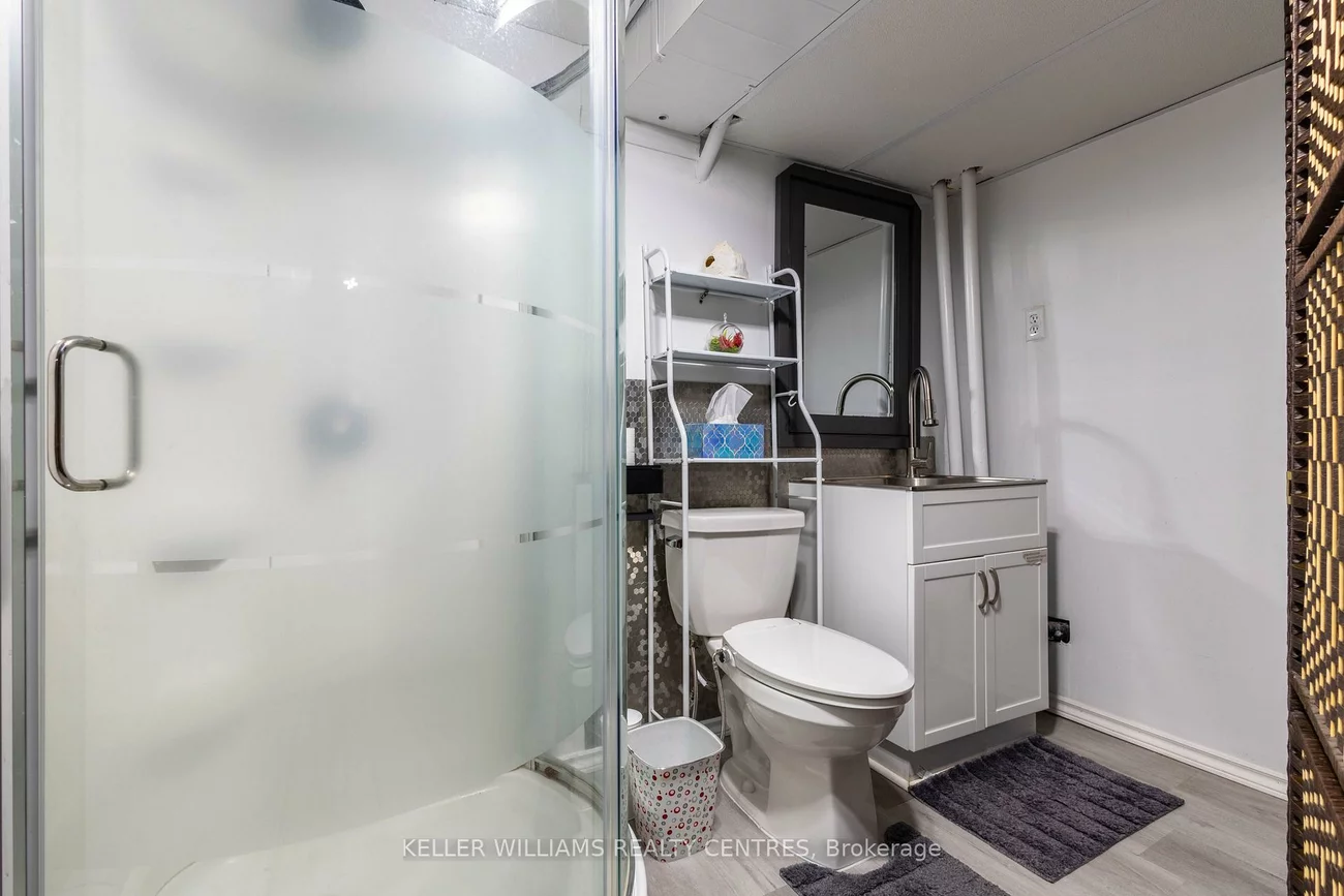 66, Chaucer, Letitia Heights, Barrie