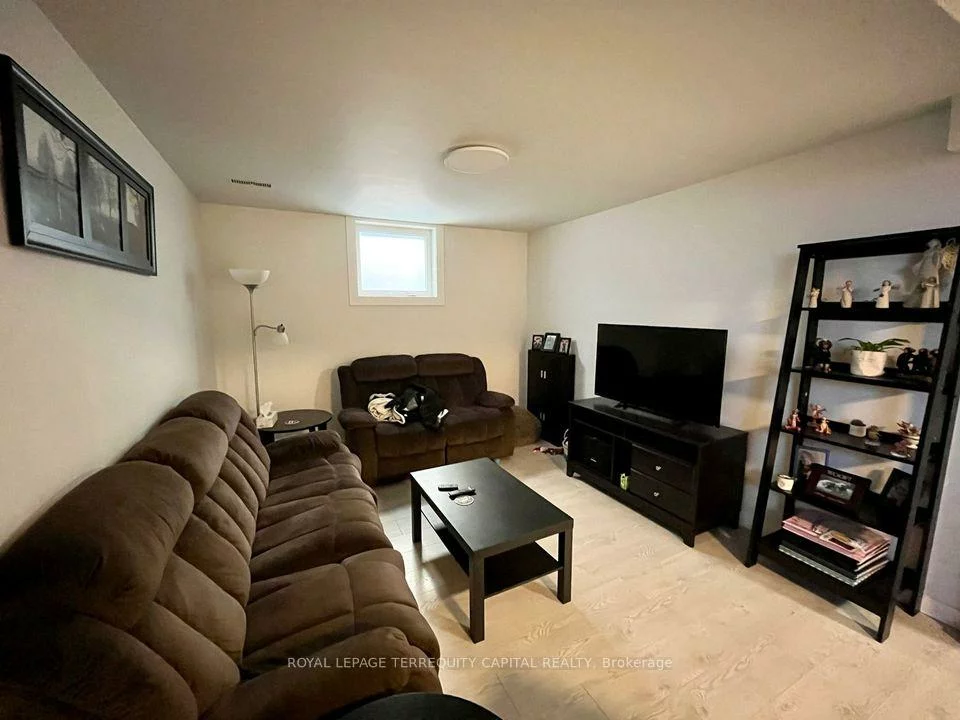 48, Nicole Marie, East Bayfield, Barrie
