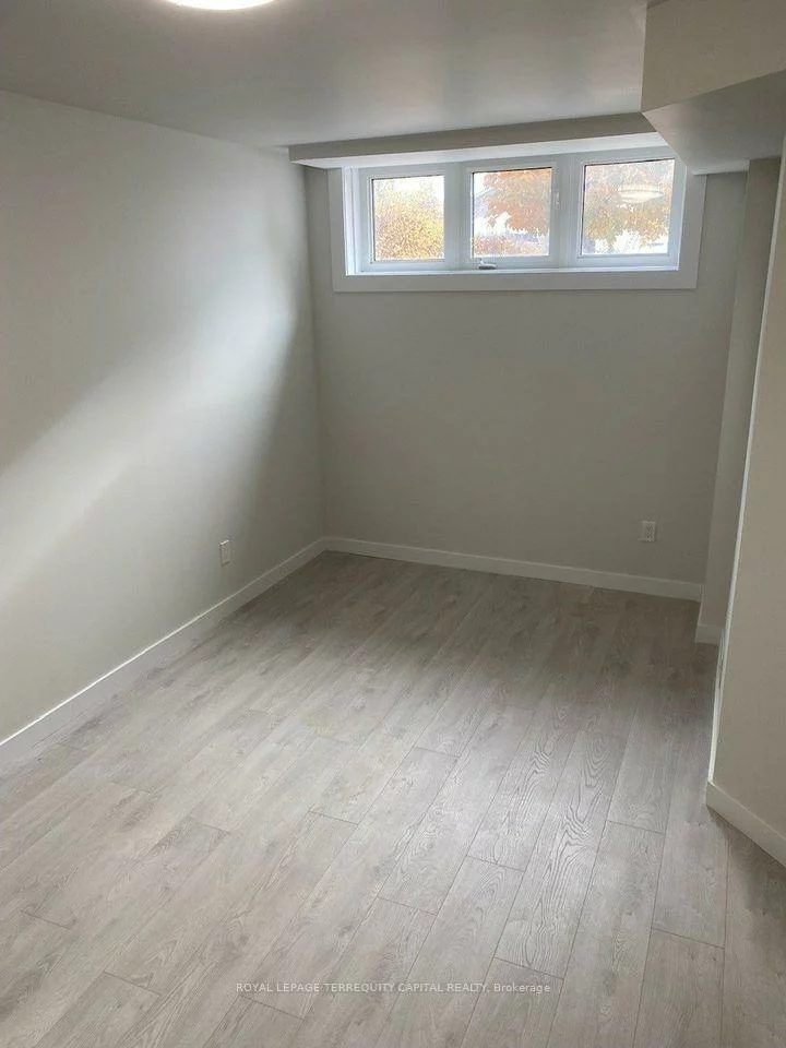 48, Nicole Marie, East Bayfield, Barrie