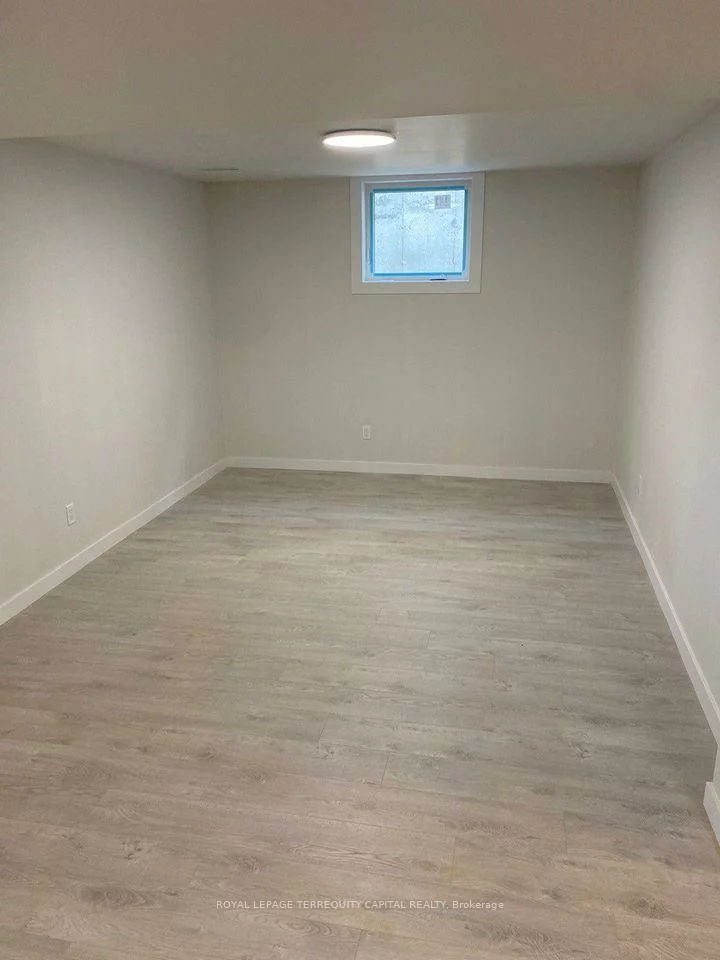 48, Nicole Marie, East Bayfield, Barrie