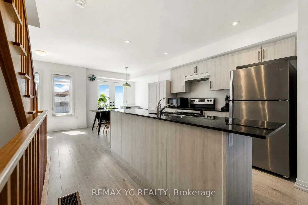 5, Fairlane, Painswick South, Barrie