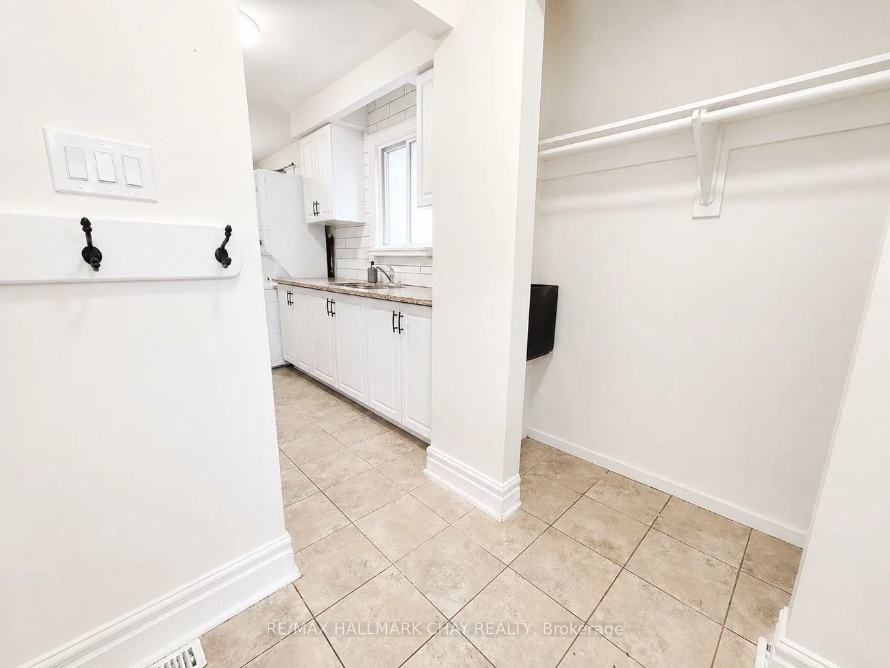 88 B, Bernick, Grove East, Barrie