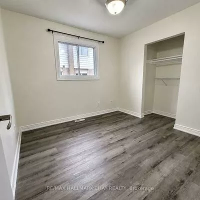 88 B, Bernick, Grove East, Barrie